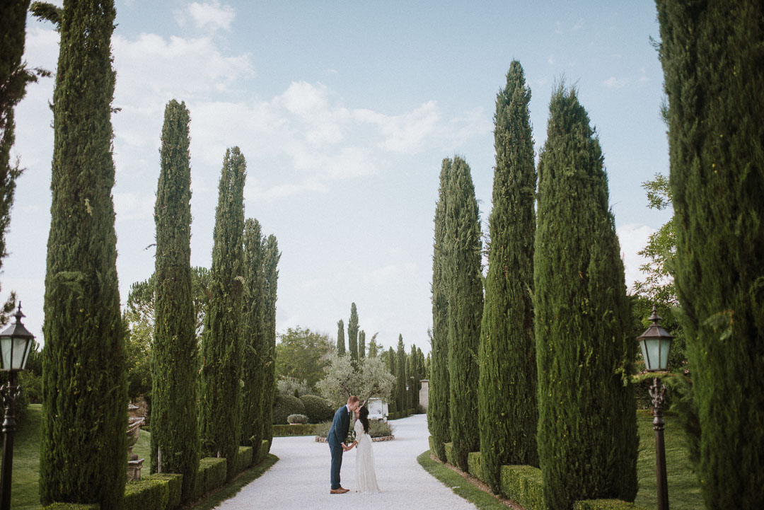 wedding-photographer-destination-fineart-bespoke-reportage-tuscany-sangalgano-abbey-borgosanpietro-vivianeizzo-spazio46-100