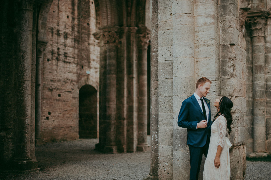 wedding-photographer-destination-fineart-bespoke-reportage-tuscany-sangalgano-abbey-borgosanpietro-vivianeizzo-spazio46-122
