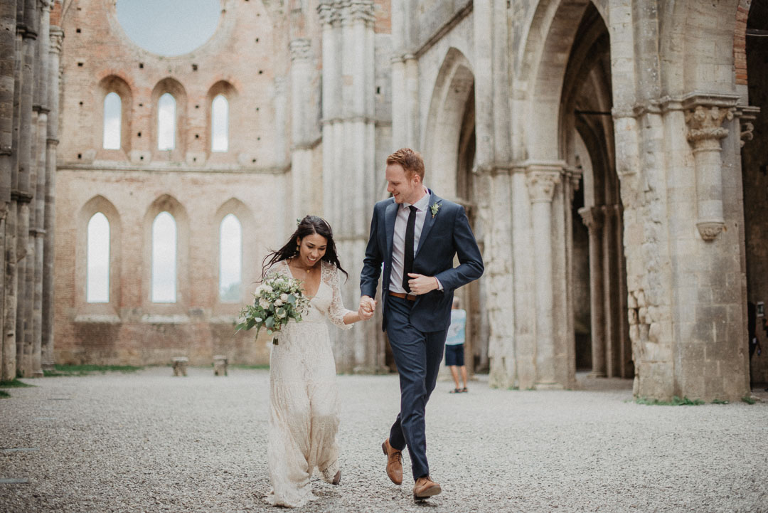 wedding-photographer-destination-fineart-bespoke-reportage-tuscany-sangalgano-abbey-borgosanpietro-vivianeizzo-spazio46-142