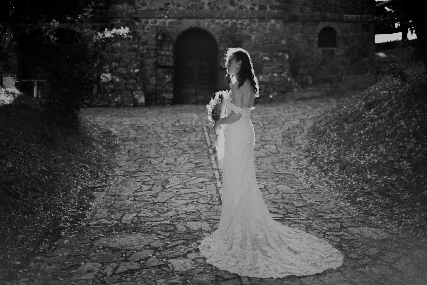 vivianeizzo-wedding-photographer-fineart-bespoke-reportage-destination-umbria-villalaura-borgosanfaustino-luxurywedding-74