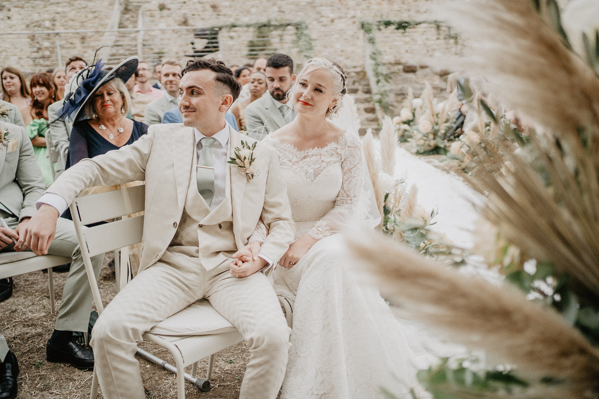 vivianeizzo-wedding-photographer-fineart-bespoke-reportage-luxury-destination-Isolapolvese-Perugia-Umbria-isolapolveseresort-junebugweddings.jpg-105