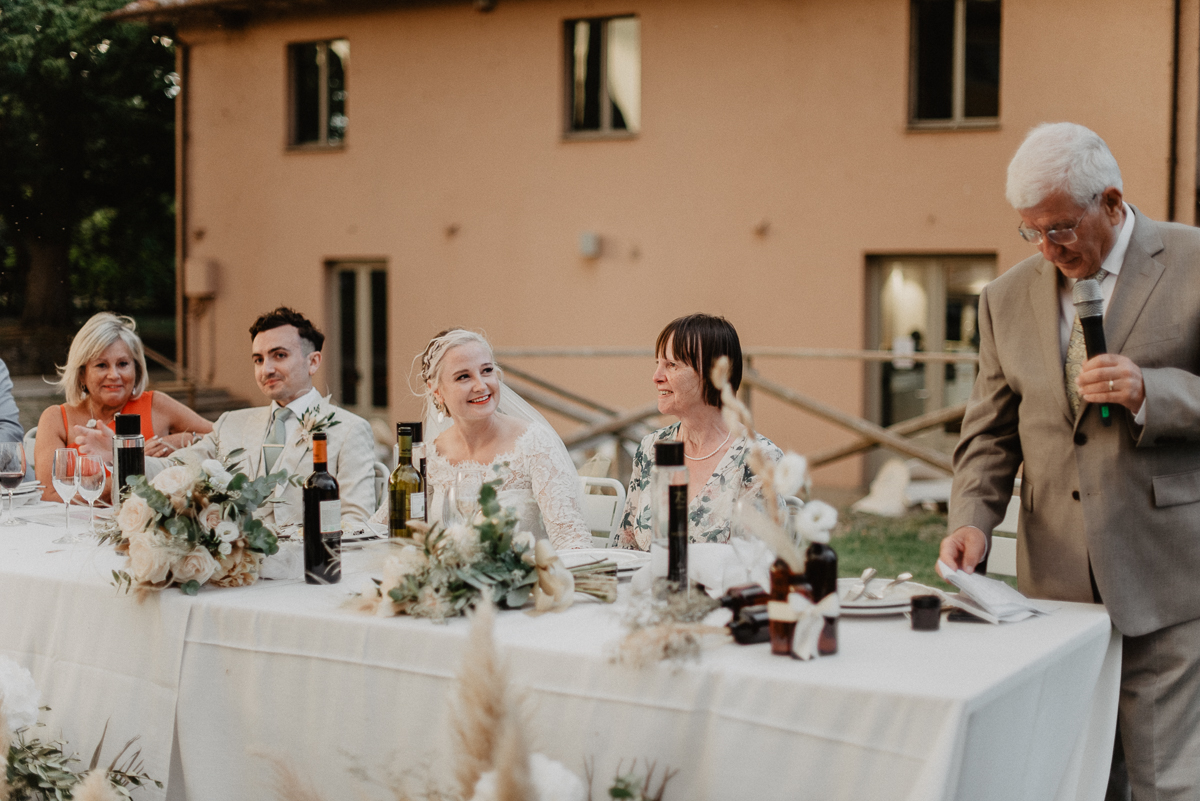 vivianeizzo-wedding-photographer-fineart-bespoke-reportage-luxury-destination-Isolapolvese-Perugia-Umbria-isolapolveseresort-junebugweddings.jpg-17