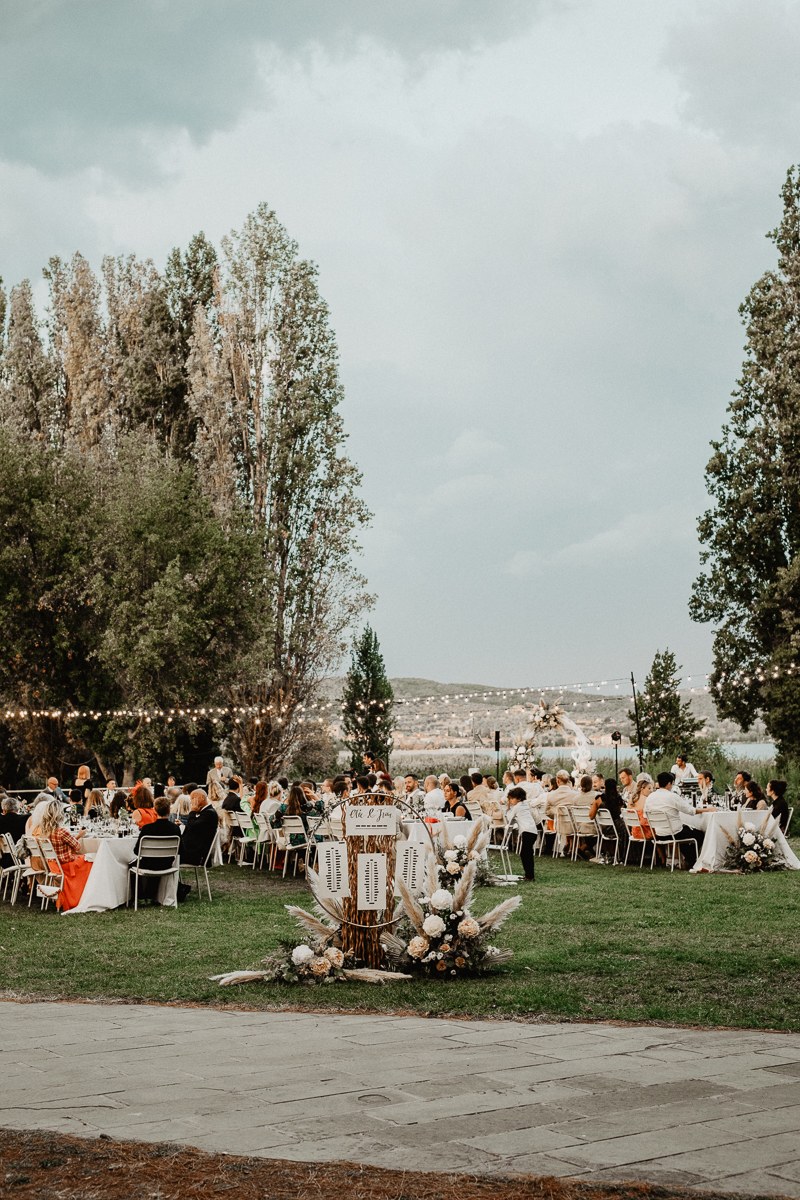 vivianeizzo-wedding-photographer-fineart-bespoke-reportage-luxury-destination-Isolapolvese-Perugia-Umbria-isolapolveseresort-junebugweddings.jpg-19