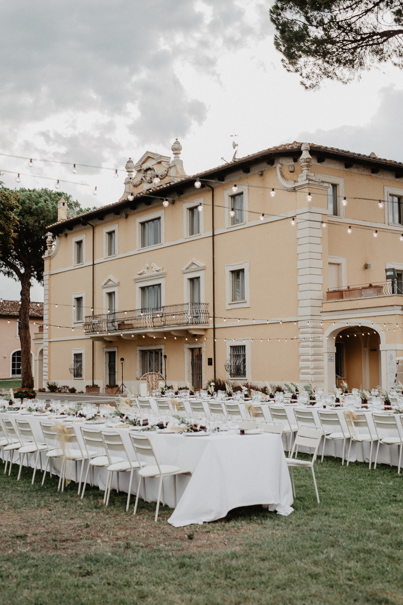 vivianeizzo-wedding-photographer-fineart-bespoke-reportage-luxury-destination-Isolapolvese-Perugia-Umbria-isolapolveseresort-junebugweddings.jpg-64