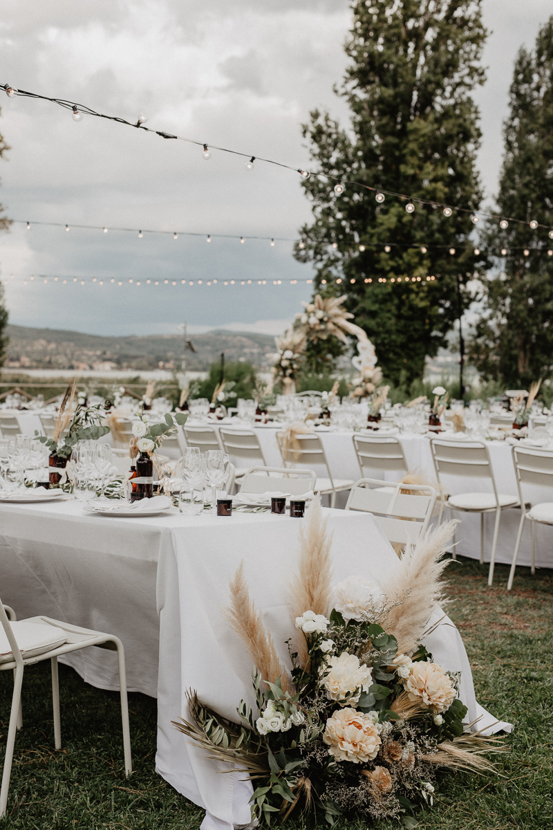 vivianeizzo-wedding-photographer-fineart-bespoke-reportage-luxury-destination-Isolapolvese-Perugia-Umbria-isolapolveseresort-junebugweddings.jpg-65