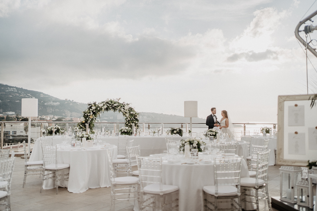 vivianeizzo-wedding-photographer-fineart-bespoke-reportage-luxury-destination-sorrento-hotelmediterraneo-weddingplanner-cherylpagano-sorrentocoast-museocorreale-53