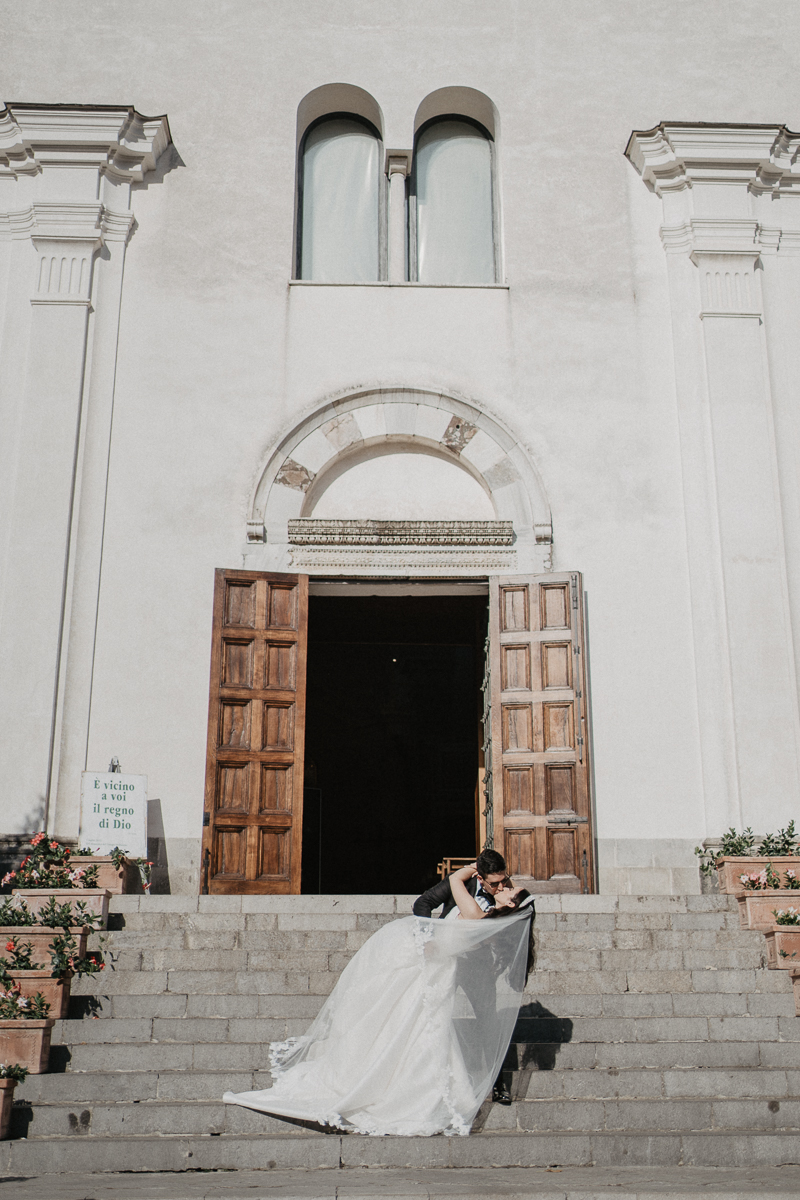 vivianeizzo-wedding-photographer-fineart-bespoke-reportage-luxury-destination-weddingplanner-cristinadizoglio-incantoweddings-villacimbrone-ravello-amalficoast-duomoravello-boatsession-114