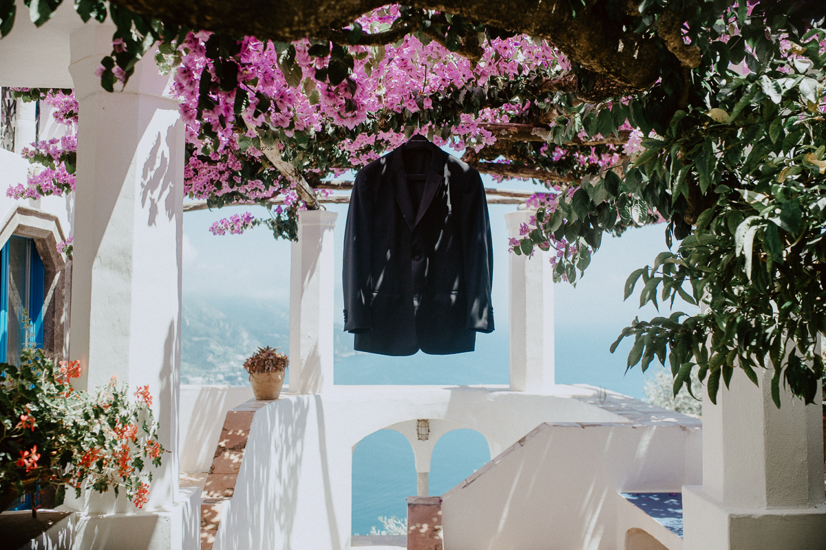 vivianeizzo-wedding-photographer-fineart-bespoke-reportage-luxury-destination-weddingplanner-cristinadizoglio-incantoweddings-villacimbrone-ravello-amalficoast-duomoravello-boatsession-157