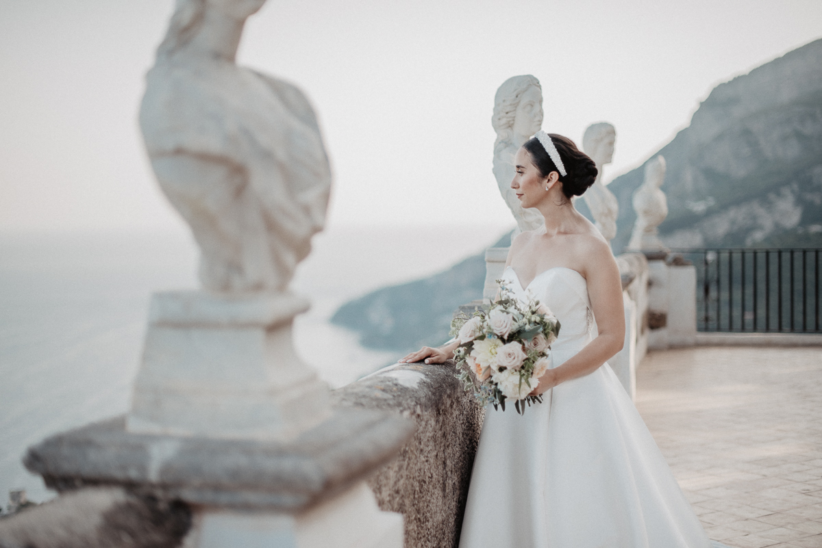 vivianeizzo-wedding-photographer-fineart-bespoke-reportage-luxury-destination-weddingplanner-cristinadizoglio-incantoweddings-villacimbrone-ravello-amalficoast-duomoravello-boatsession-79
